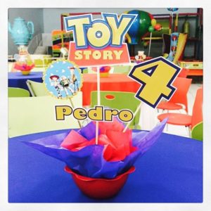 centros de mesa para fiesta de toy story 4