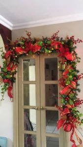 puertas decoradas para navidad sencillas y bonitas